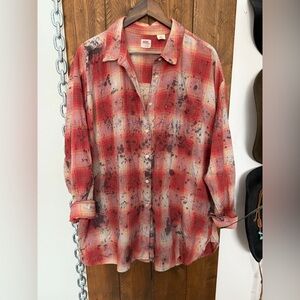 Levi’s Oversize Flannel